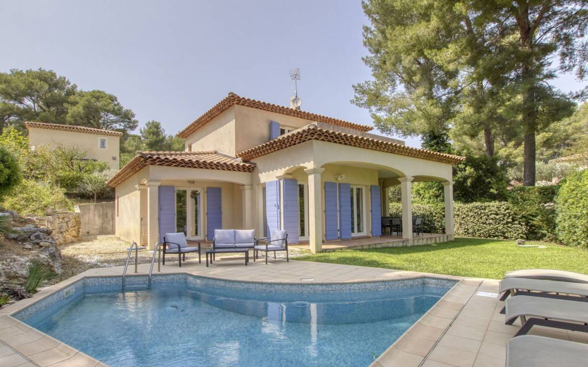 La Cadiere-d'Azur Villa | 120 m² Villa ∙ 3 bedrooms ∙ 6 guests