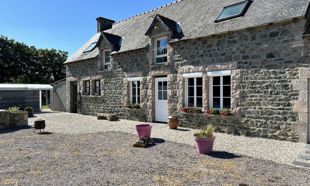 Saint-Alban House | 1200 - House for 5 adults and 2 infants with Spa.
