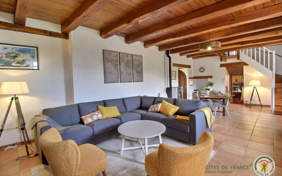 Coatreven House | 125 m² Gîte ∙ 4 bedrooms ∙ 8 guests