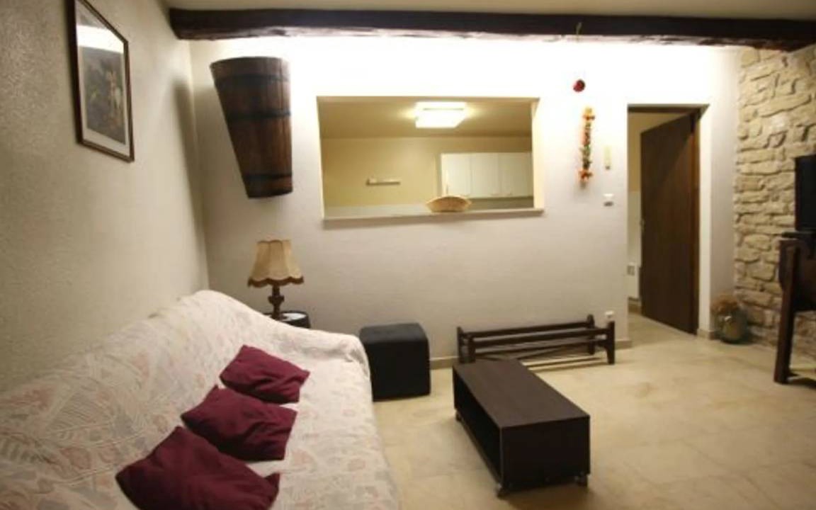 Beaufremont House | 130 m² House ∙ 2 bedrooms ∙ 5 guests