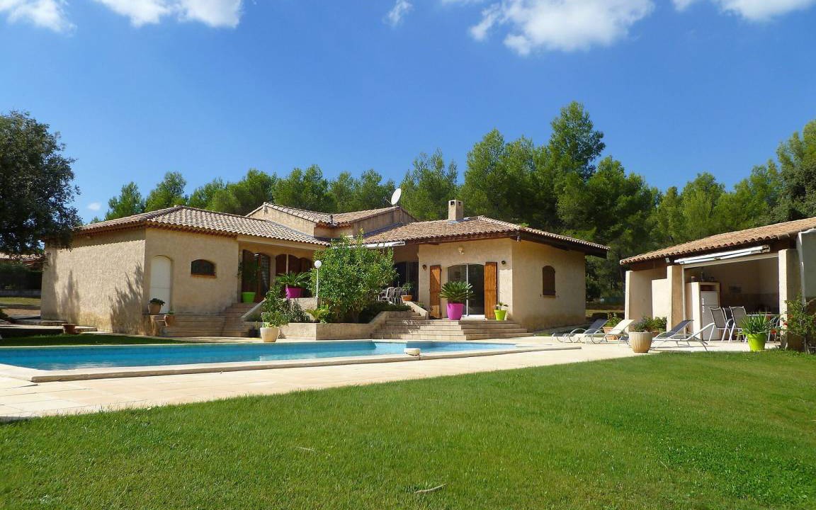 La Cadiere-d'Azur Other | 150 m² Accommodation ∙ 3 bedrooms ∙ 6 guests