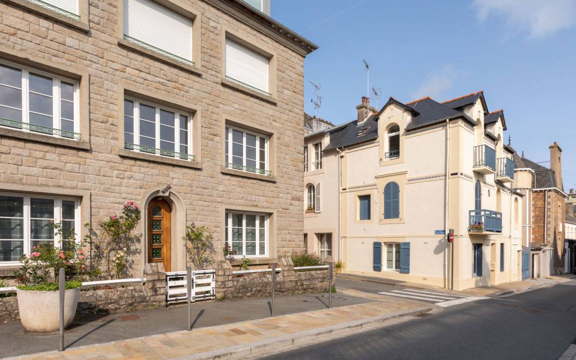 Dinard Apartment | 160 m² Apartment ∙ 4 bedrooms ∙ 8 guests