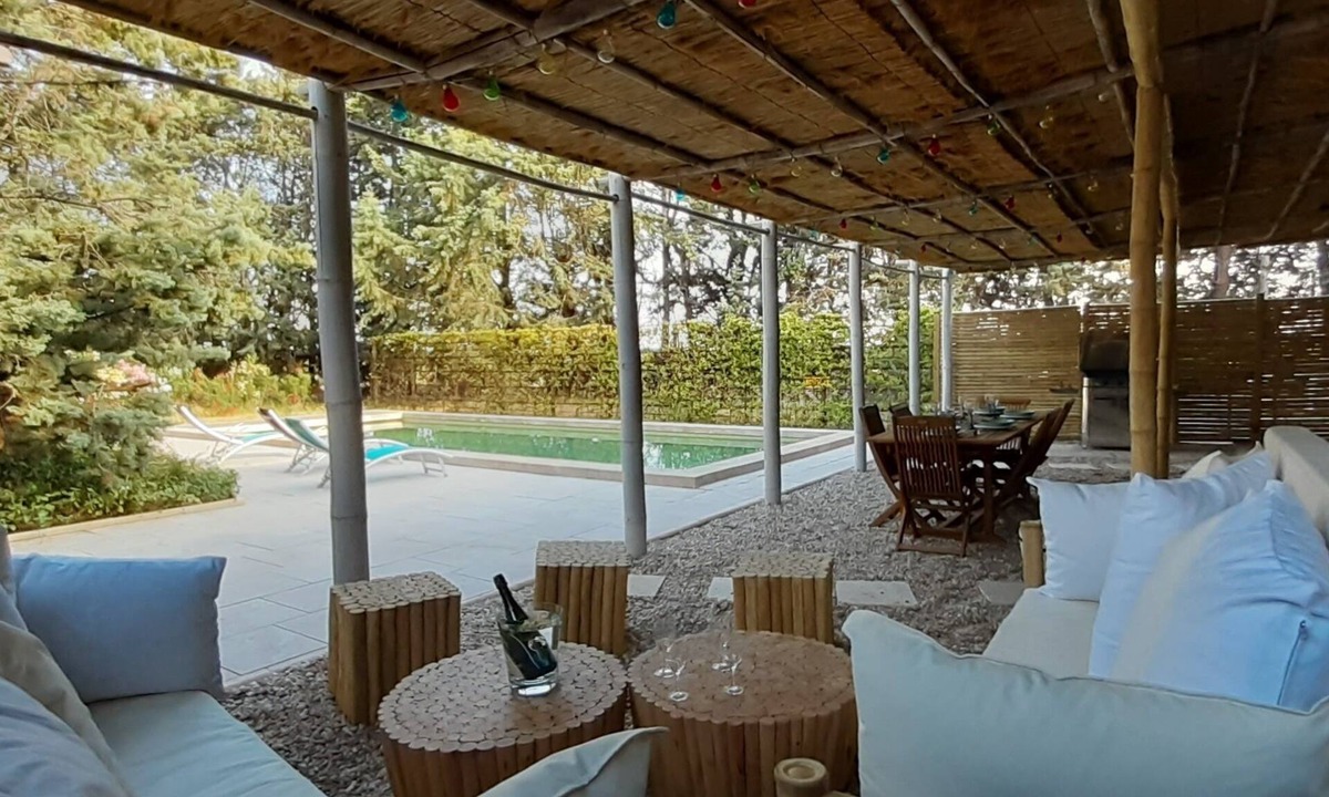Meynes House | 170m² farmhouse with swimming pool for ideal vacations 30km from Avignon (Gard-30)