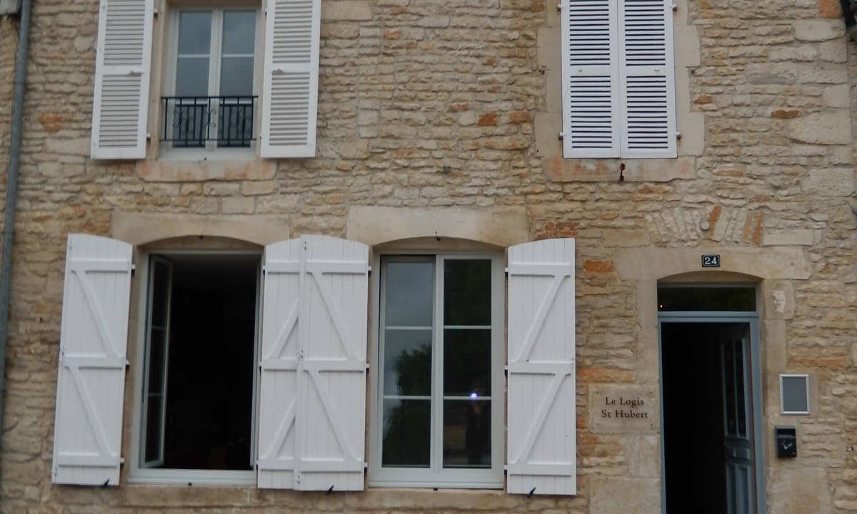 Arc-en-Barrois House | 18th-Century Mansion | Group Rental for 19 People in Haute-Marne