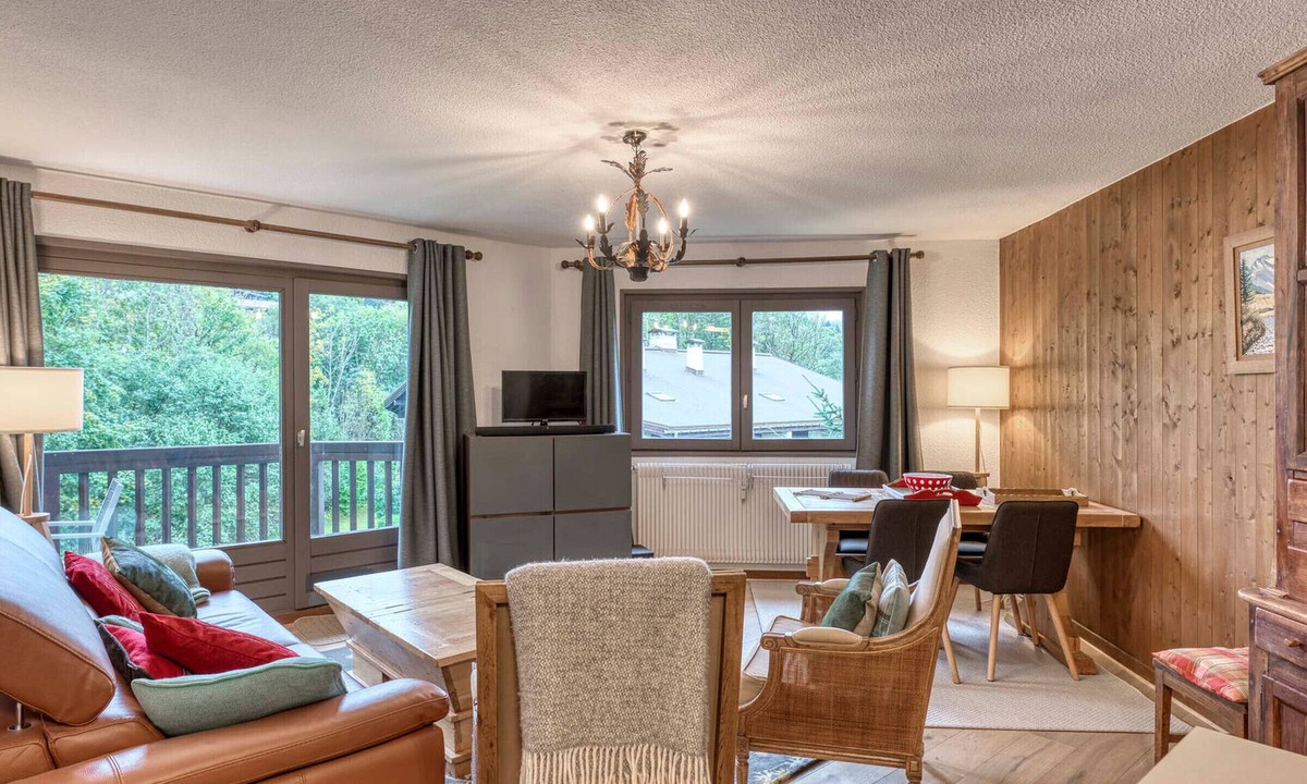 Megeve Apartment | 2-Bedroom Apartment Megève, South Balcony, Parking, Wifi