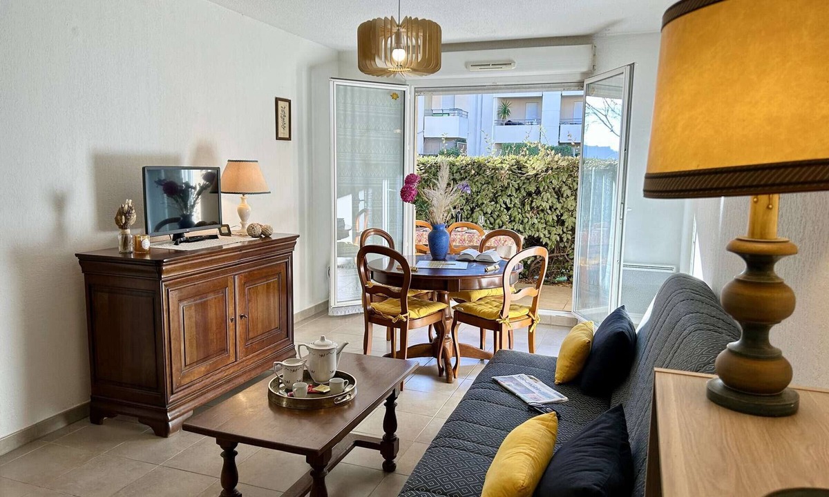 La Bouverie Apartment | 2-room apartment with terrace and parking in Roquebrune-sur-Argens