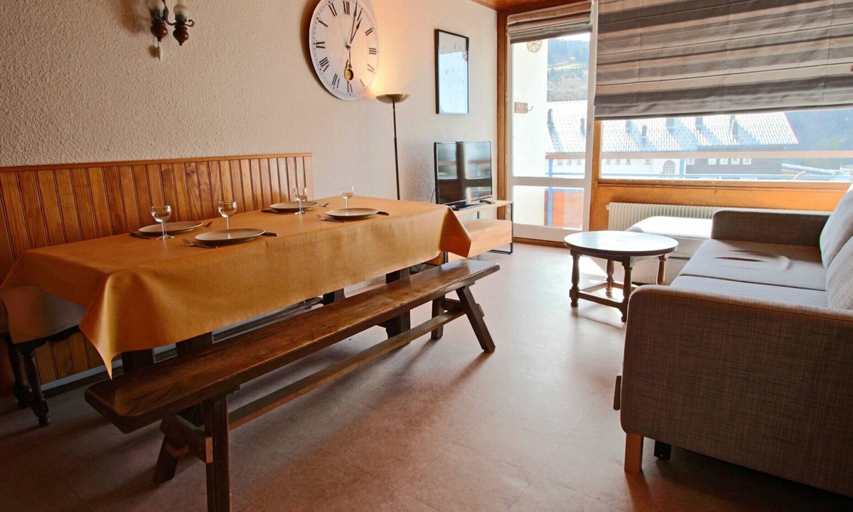 Chamrousse Apartment | 2-room apartment, 6 people, south facing, center station, near slopes