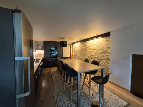 Boult-aux-Bois House | 2020 révovation entre le moderne et l'ancien