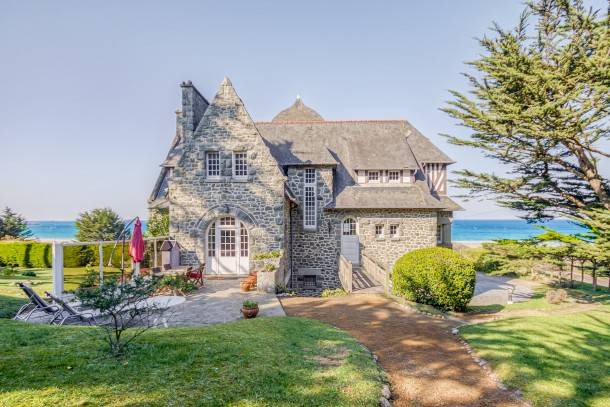Sables-d'Or-les-Pins House | 250 m² House ∙ 6 bedrooms ∙ 9 guests