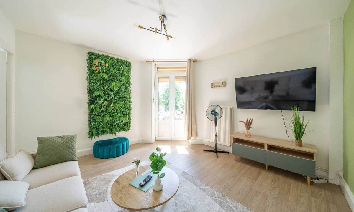 Homecourt Apartment | 29. Le Julie -Spacious - 5 pers' - 3 beds - Railway station 500m