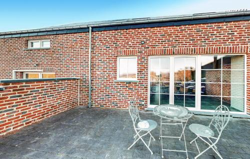 Charnois House | 3 Bedroom Cozy Home In Charnois
