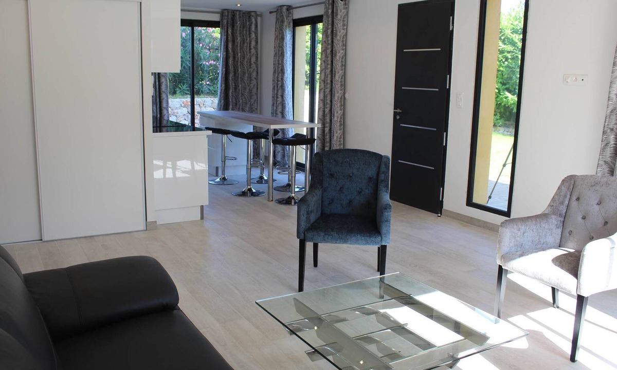 Eze Apartment | 3 Pieces de Luxe Rez de Jardin " les Embruns"