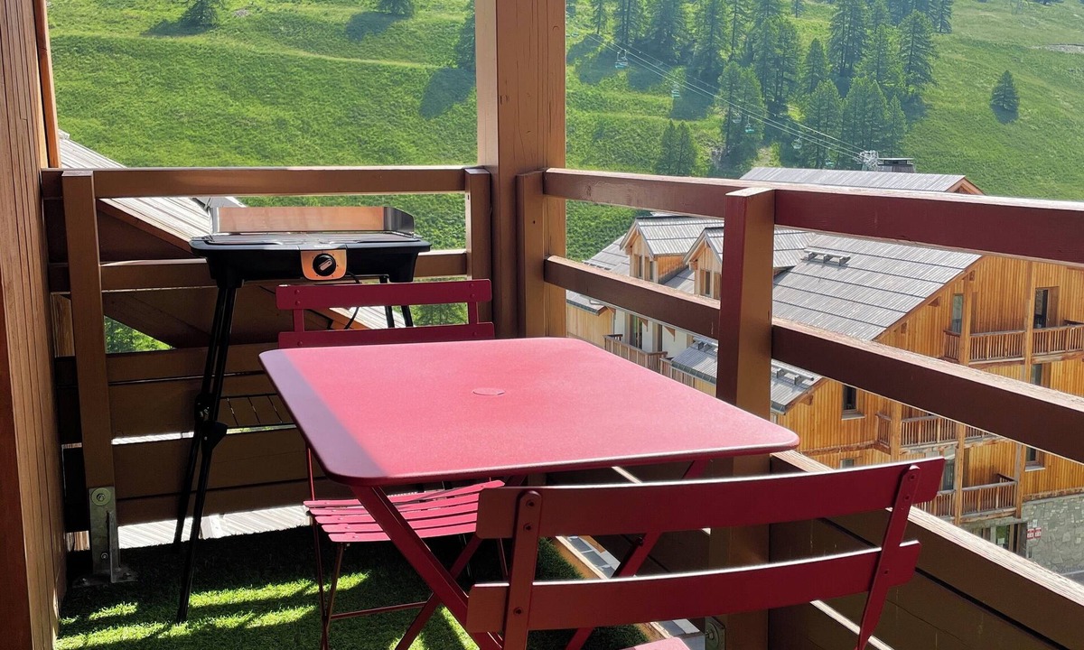 Les Claux Apartment | 3bed/8p Apartment - Pied des Pistes - Private Pool - Vars les Claux