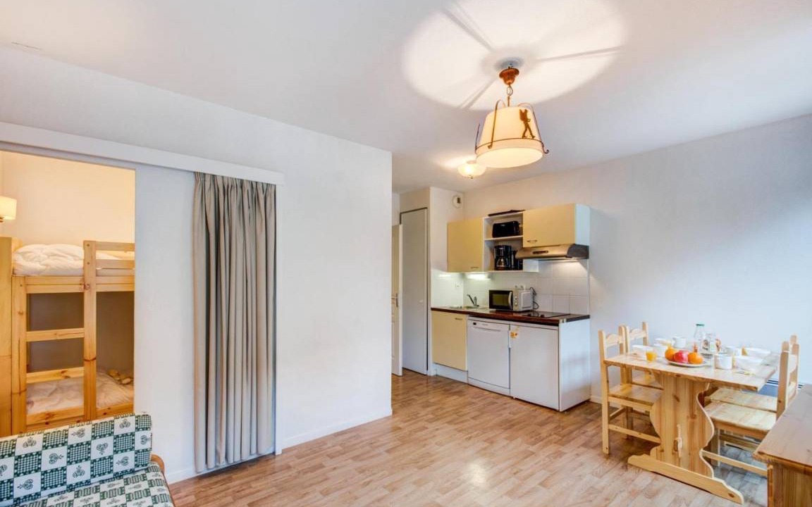 Bagneres-de-Luchon Apartment | 48 m² Apartment ∙ 2 bedrooms ∙ 6 guests