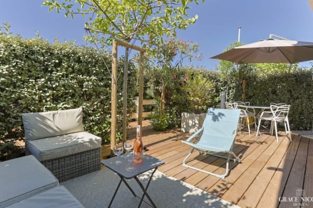 La Grande-Motte Apartment | 50m2 Apartment with A/C and direct access to the beach