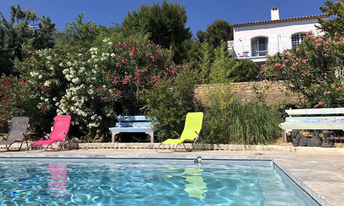 Le Castellet House | A 10 mn des Plages, Grande Maison Avec Piscine, Sauna, Jacuzzi, Court de Tennis