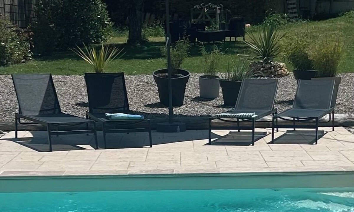 Laroque-d'Olmes House | A cosy countryside gite with pool, surrounded by nature and near the Pyrenees.