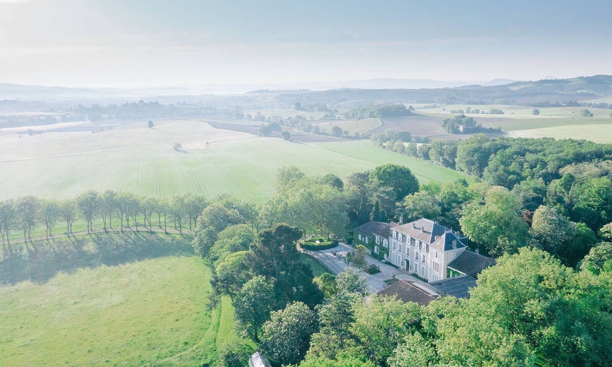 Mazerolles-du-Razes Apartment | A peaceful family retreat surrounded by nature - 6-bedroom apartment