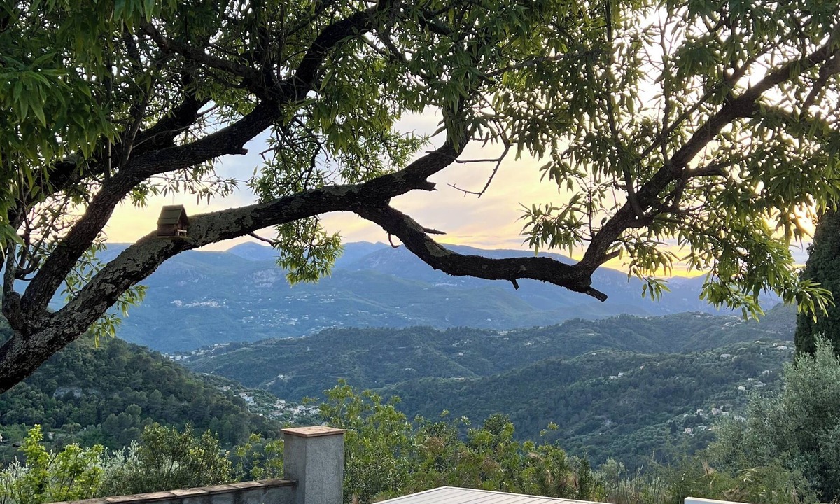 Saint-Blaise House | A Provençal house between the sea and the mountains