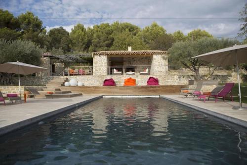 Le Castellet Villa | A Serene Luxury Villa in the Heart of Provence