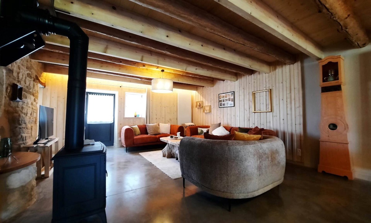 Bulson Apartment | A warm Ardennes gîte and a beautiful large garden just for you!