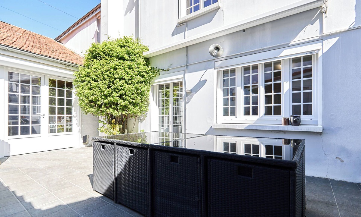 Verzenay House | A warm cocoon with period charm