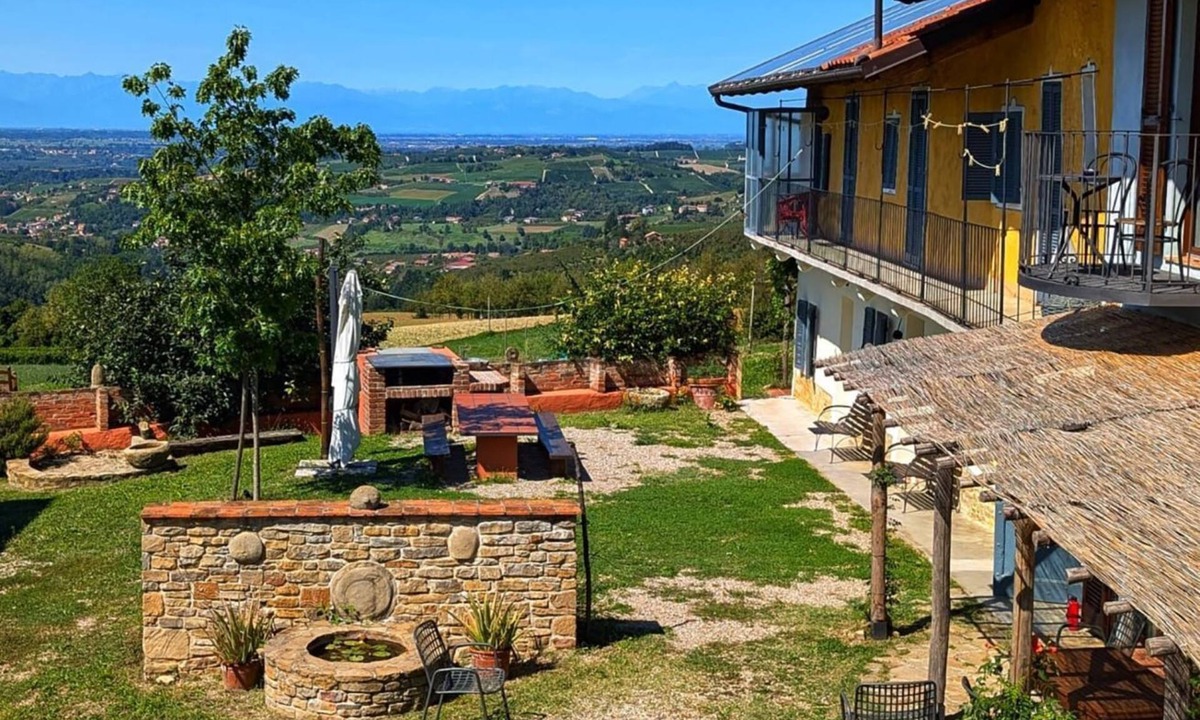Dogliani House | Amazing view 2-bedroom country house