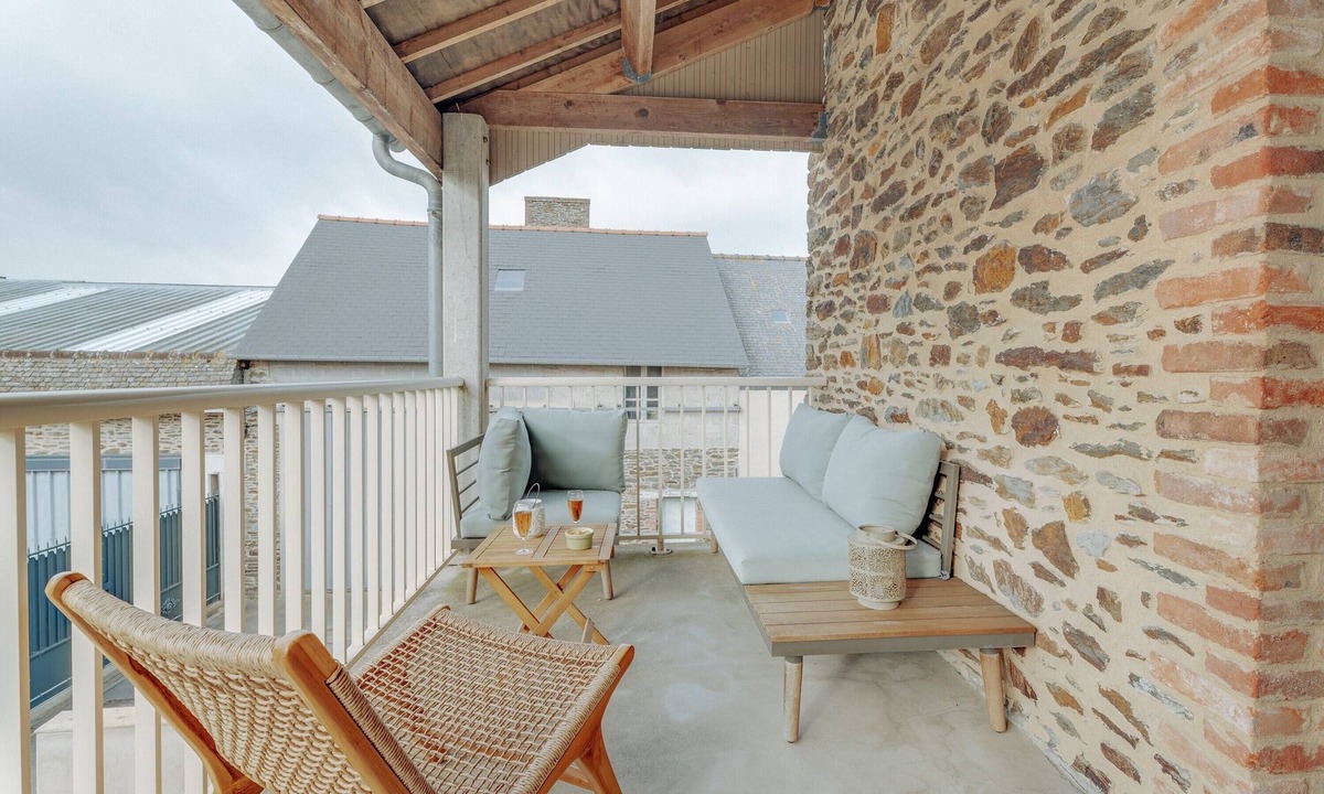 Saint-Benoit-des-Ondes Apartment | Apartment 'Côte D'emeraude' with Private Terrace, Garden, and Wi-Fi