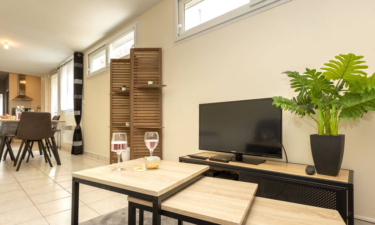 Parame Apartment | Apartment Ange by Interhome