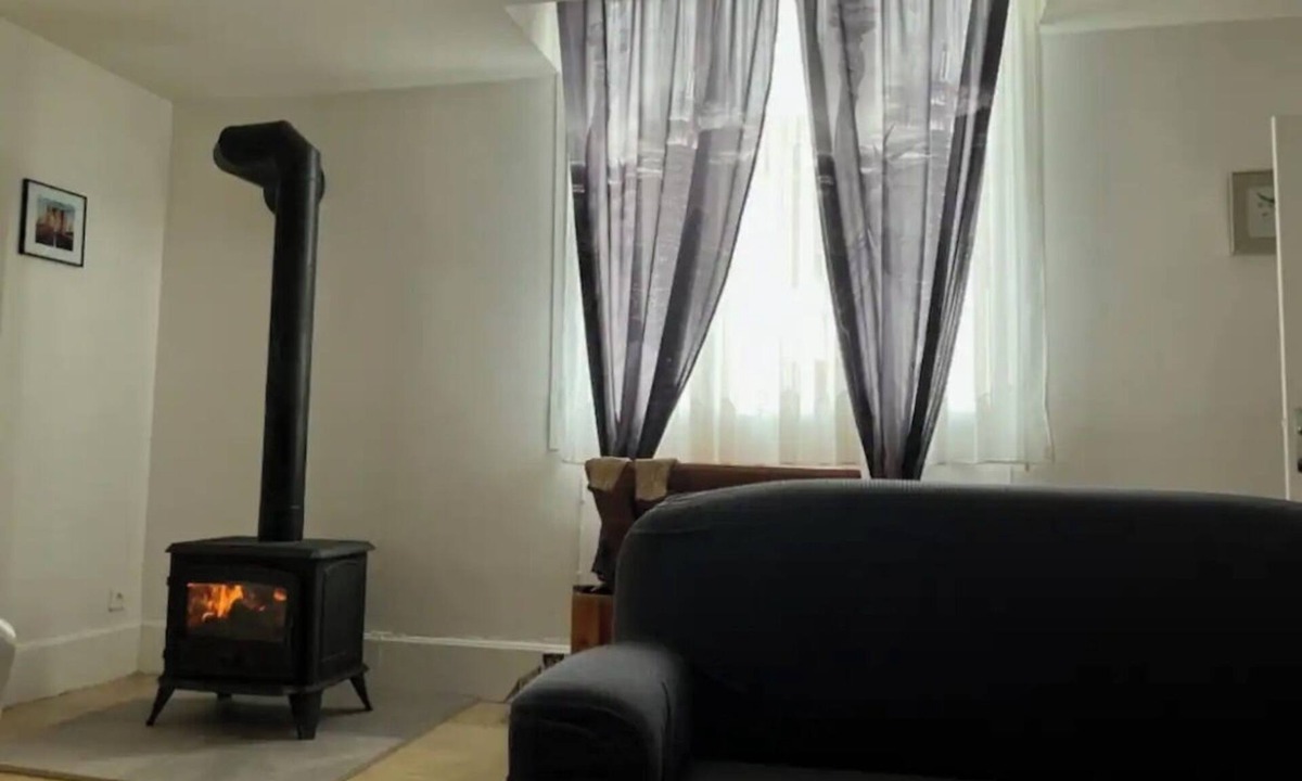 Celles-sur-Plaine Apartment | Apartment "Avec Terrasse Privative" with Wi-Fi