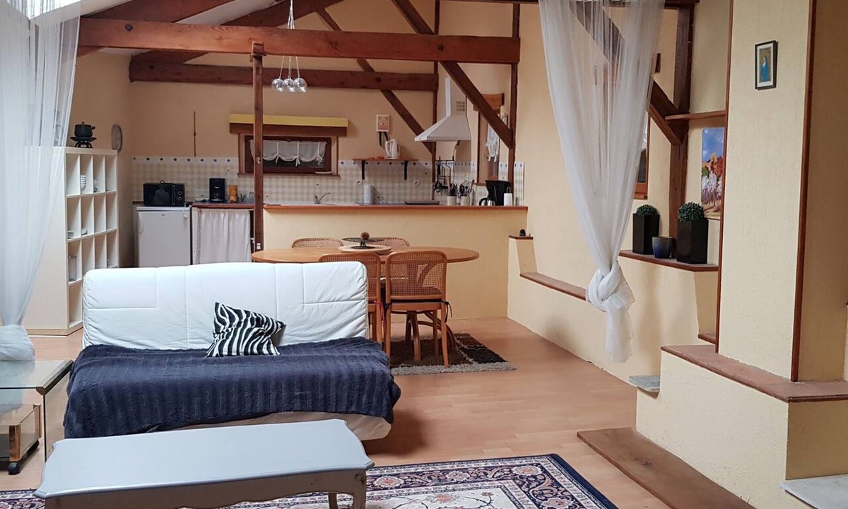 Sistels Apartment | Apartment "Familha" with Mountain View, Private Terrace and Wi-Fi