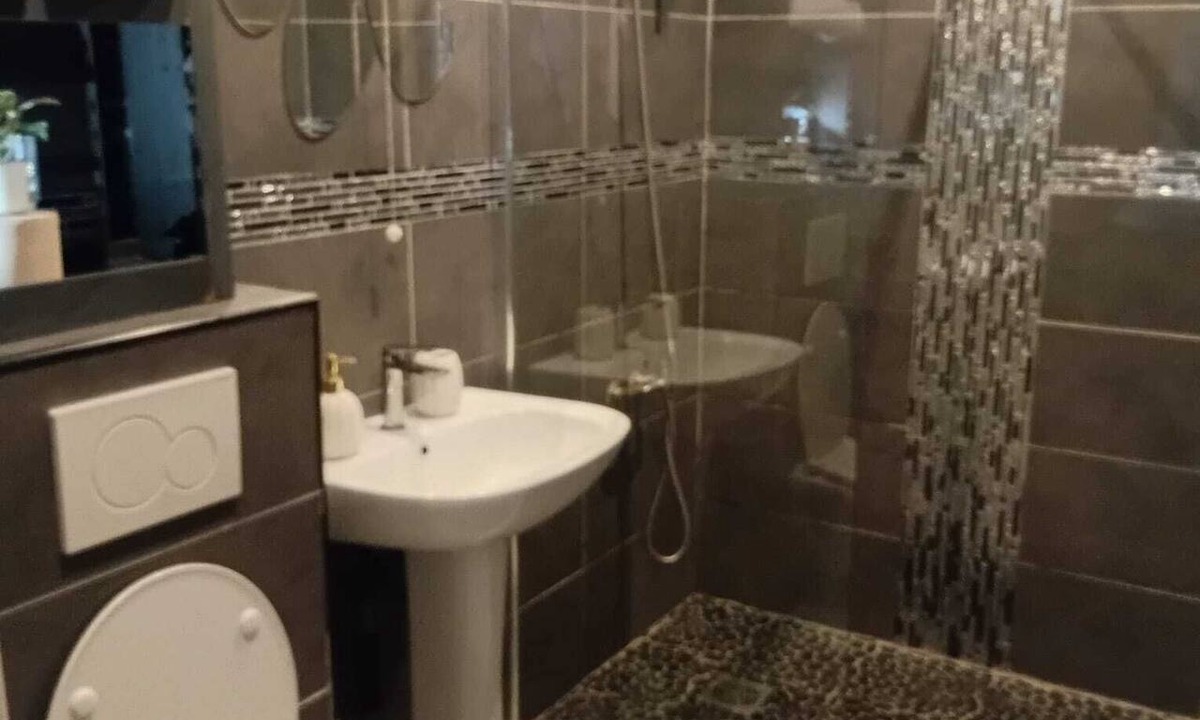 1st Arrondissement Apartment | Apartment for rent in the center of Marseille, near Gart Saint-Charles, a 3-minute walk away