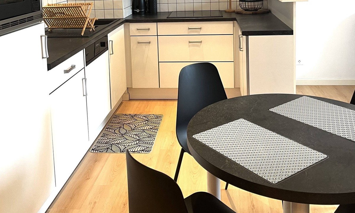 Argeles Gazost Apartment | Apartment in the city center of argeles-Gazost with parking