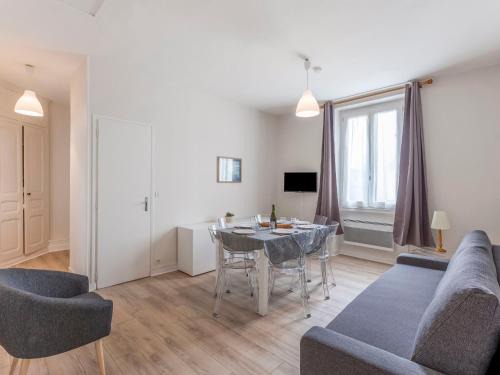 La Richardais Apartment | Apartment Le Petit Robinson-2 by Interhome
