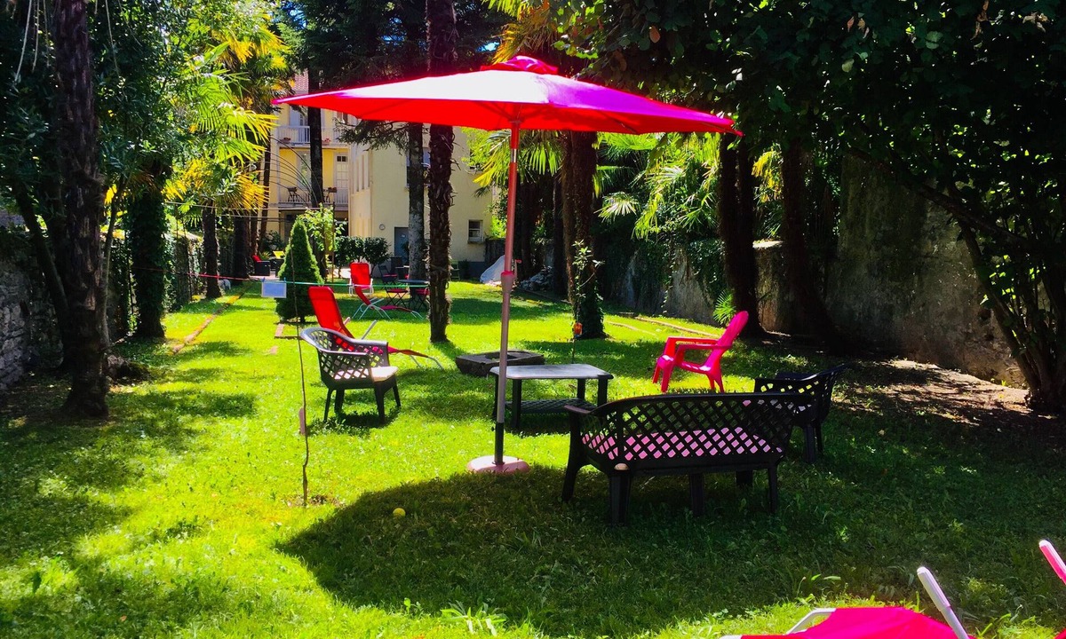 Lourdes Apartment | Apartment "Le Vignemale" in Lourdes, 4 guests, private garden, balcony, fast Wi-Fi, near sights