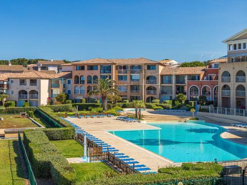 Six-Fours-les-Plages Apartment | Apartment Les Rivages de Coudoulière-10 by Interhome