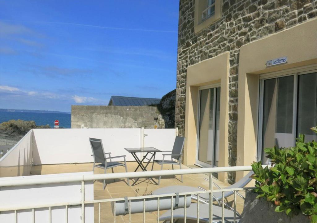 Planguenoual Apartment | Apartment Les Sternes - PGX304 by Interhome