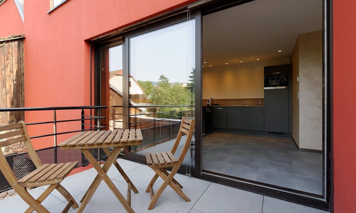 Ribeauville Apartment | Apartment-Luxury-Ensuite with Shower-Mountain view