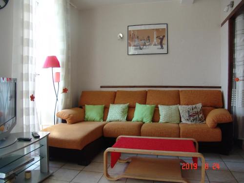 Ax-les-Thermes Apartment | Apartment Natik