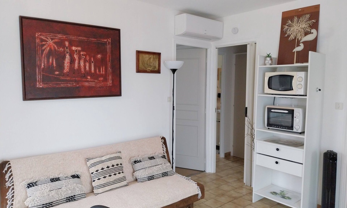 Barbotan-les-Thermes Apartment | Apartment 'Palmiers 1' with Private Terrace, Wi-Fi and Air Conditioning