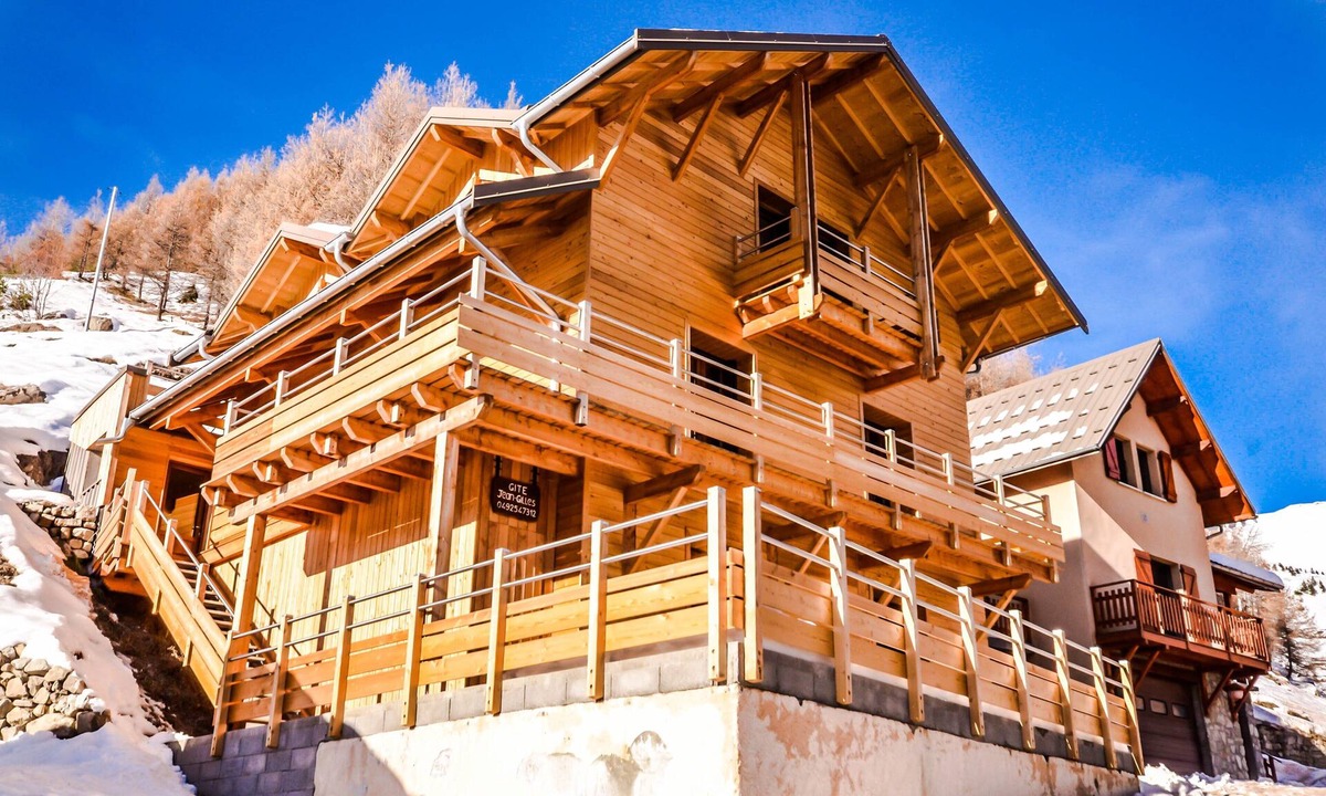 Orcieres-Merlette House | Apartment under the slopes Chalet Jean Gilles