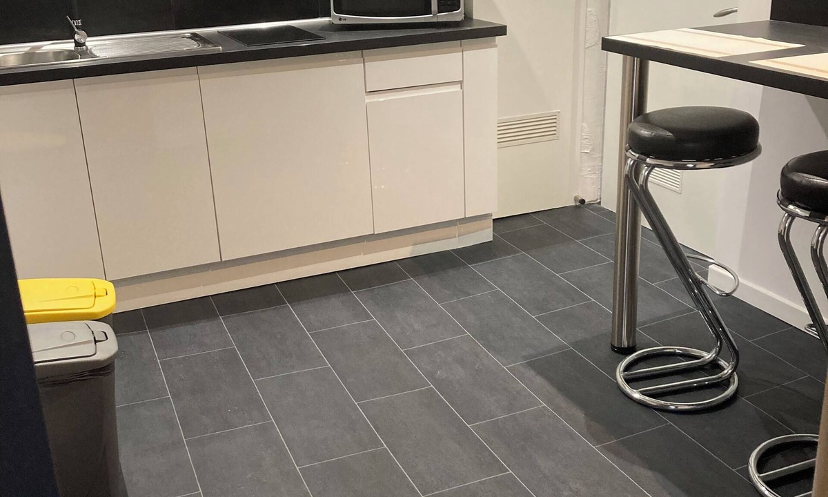 Frouard Apartment | Apparently in Frouard, 8 km from Nancy and 40 from Metz.