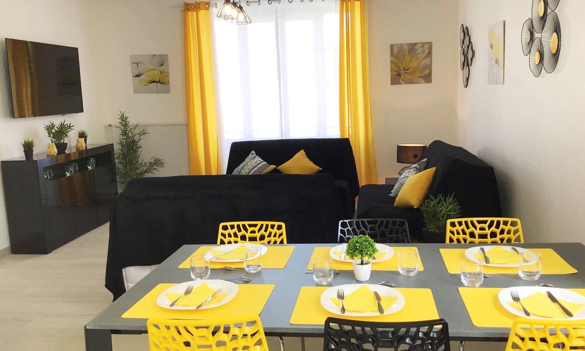 Lourdes Apartment | Appart 100 m2 AC, parking, near Sanctuaire