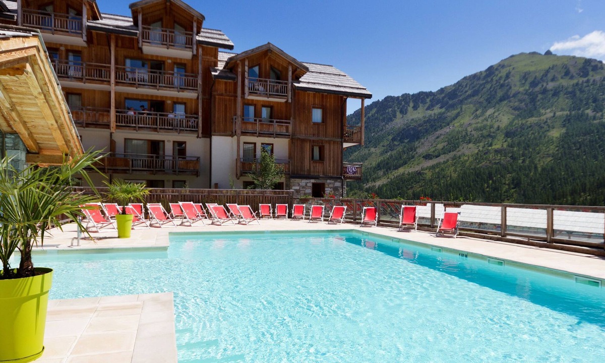 Montgenevre Condo | Appart Confortable à Montgenèvre Au Pied des Pistes | Accès Piscine + Sauna