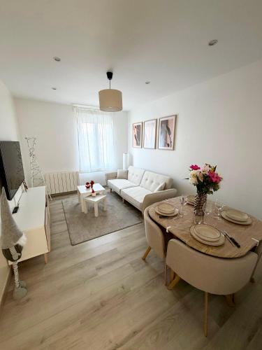 Bennwihr Apartment | Appart Cosy 2Ch & Parking - Près de Colmar