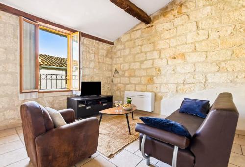 Aigues-Mortes Medieval City Apartment | Appartement au pied des remparts, 4P, Clim, Centre