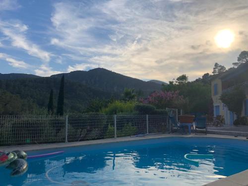 Belgentier Apartment | Appartement dans la colline