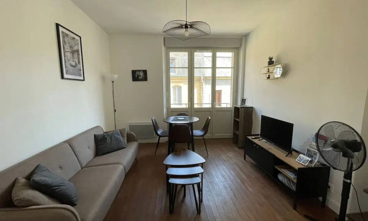 Sedan Apartment | Appartement Diamant à deux minutes du château fort - L' Artdu'Net -