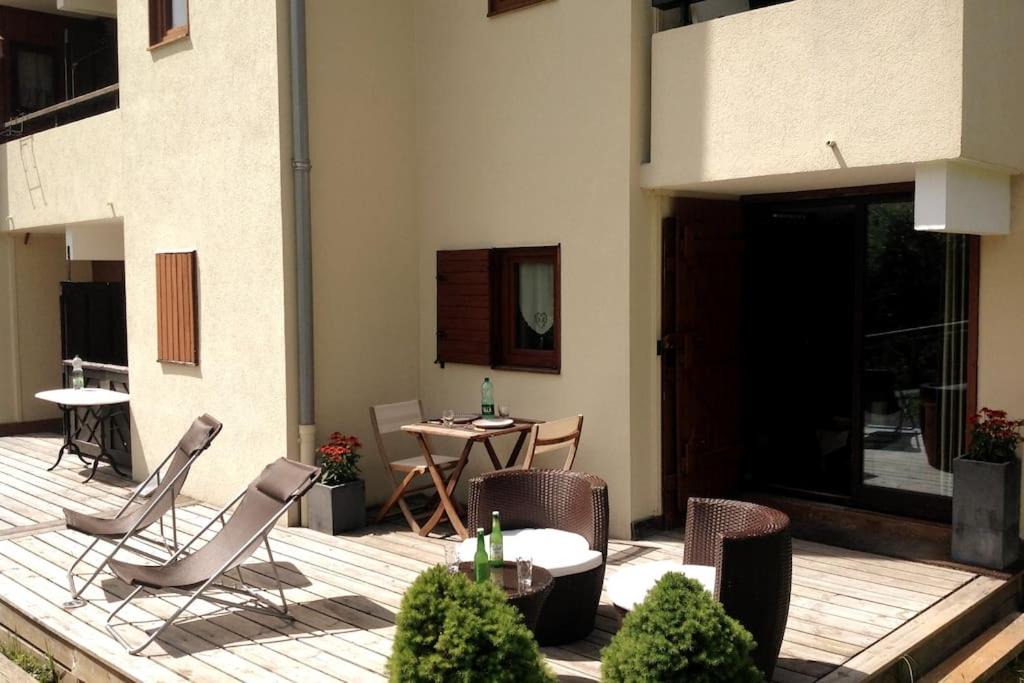 Manigod Apartment | Appartement domaine la Clusaz Manigod avec terrasse sur les pistes de ski