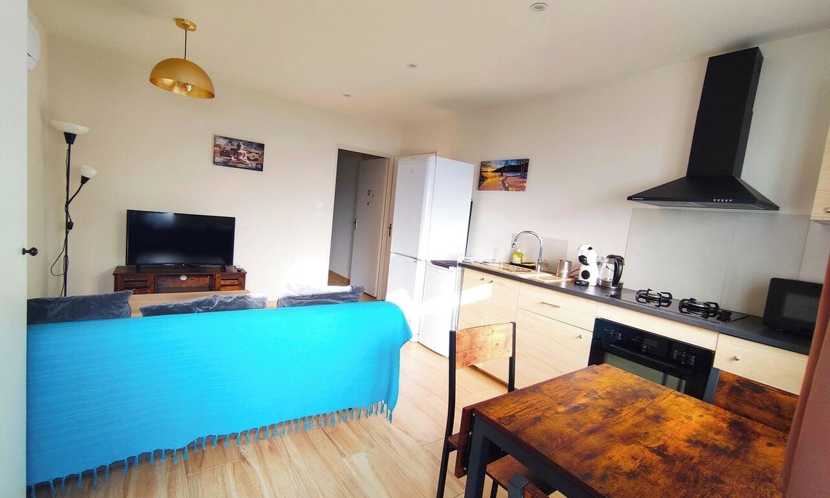 Bormes-Les-Mimosas Apartment | Appartement "les Roches".Nature, Massage & Thérapie
